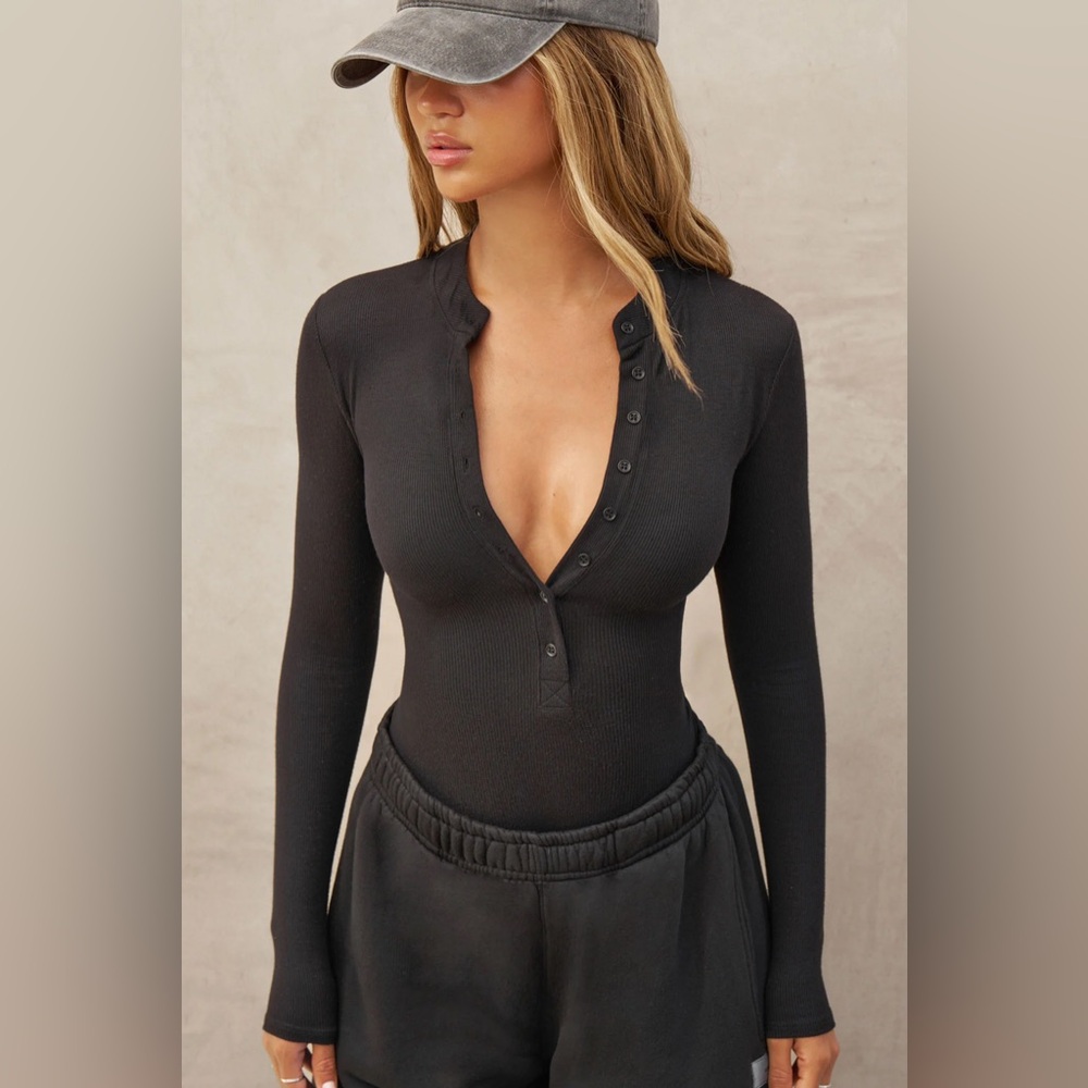 JOAH BROWN Button Down Henley: Black